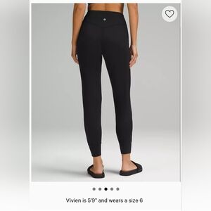 New lulu w tags soft joggers flattering cut